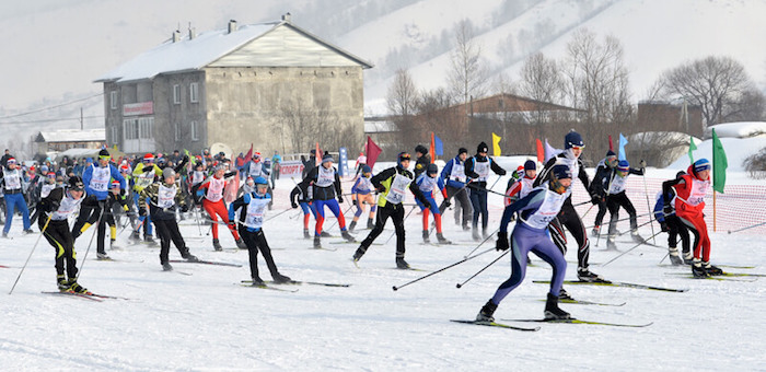 В Горно-Алтайске состоялись соревнования «Лыжня России» (фото)