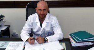 Александр Холманский назначен главным врачом Республиканской больницы