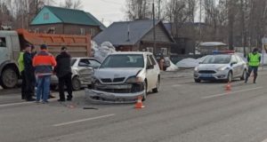 Маленькая пассажирка госпитализирована после столкновения автомобилей в Майме