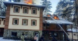 В Чемальском районе произошел пожар на турбазе