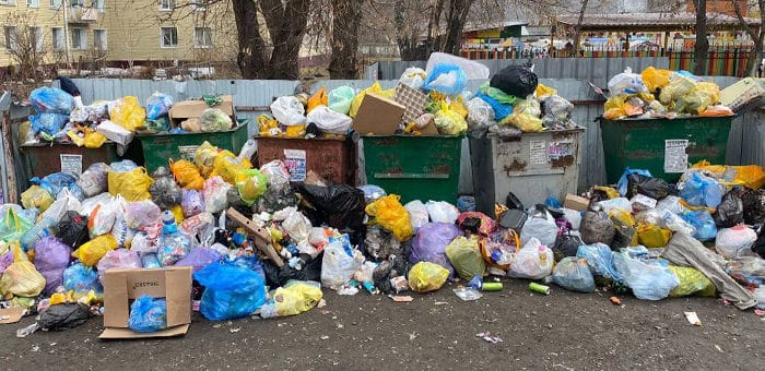 Ситуация с вывозом мусора на Алтае оставляет желать лучшего
