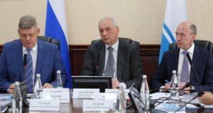 Сибирский полпред на Алтае провел совещание по реализации стратегии госнацполитики