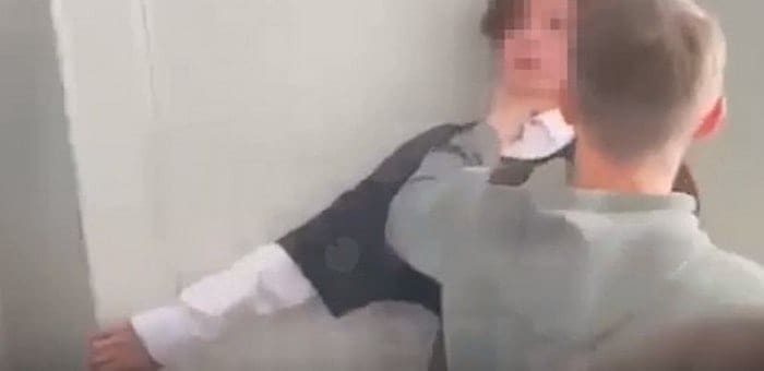 В Турочакском районе после избиения школьника в туалете возбуждено уголовное дело