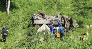 В ДТП по пути на Каракольские озера пострадали девять детей
