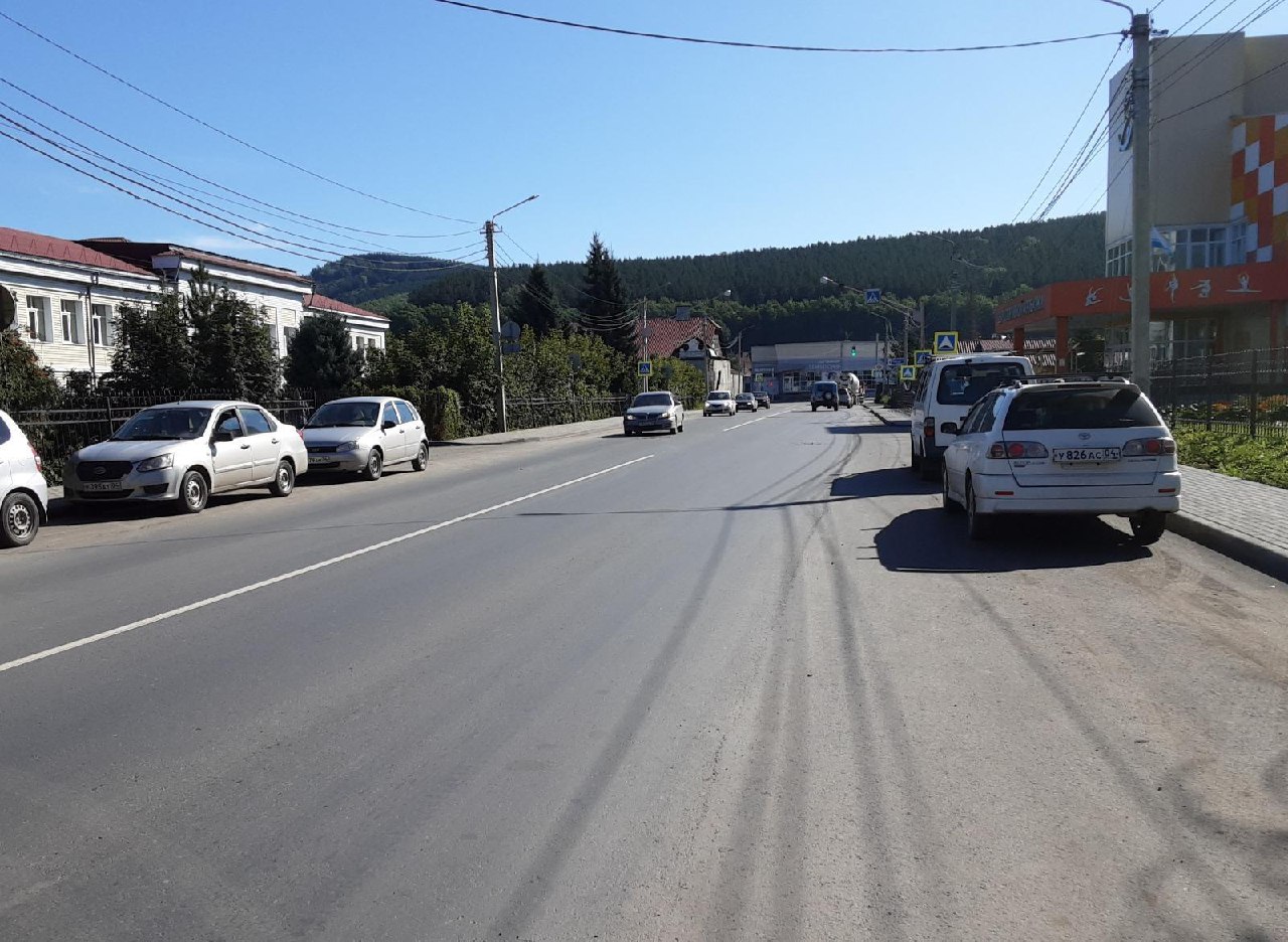 В Горно-Алтайске перед Днем знаний отремонтировали дороги к образовательным  учреждениям | Новости Горного Алтая | Новости Республики Алтай