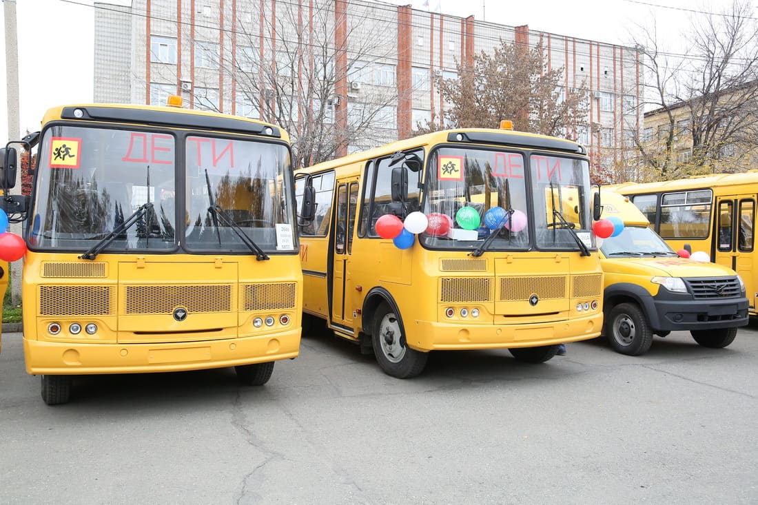 Горно-Алтайск и районы получили новые школьные автобусы 