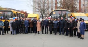 Горно-Алтайск и районы получили новые школьные автобусы