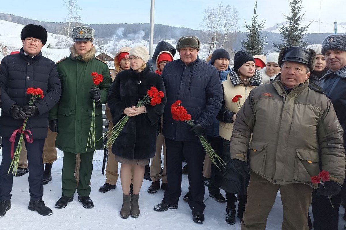 В Республике Алтай отметили 35-ю годовщину вывода советских войск из Афганистана