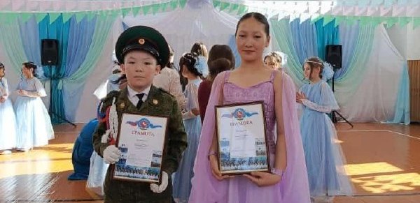 В Усть-Мутинской школе прошел кадетский бал 