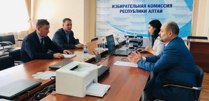 Андрей Турчак подал документы для выдвижения на должность главы Республики Алтай