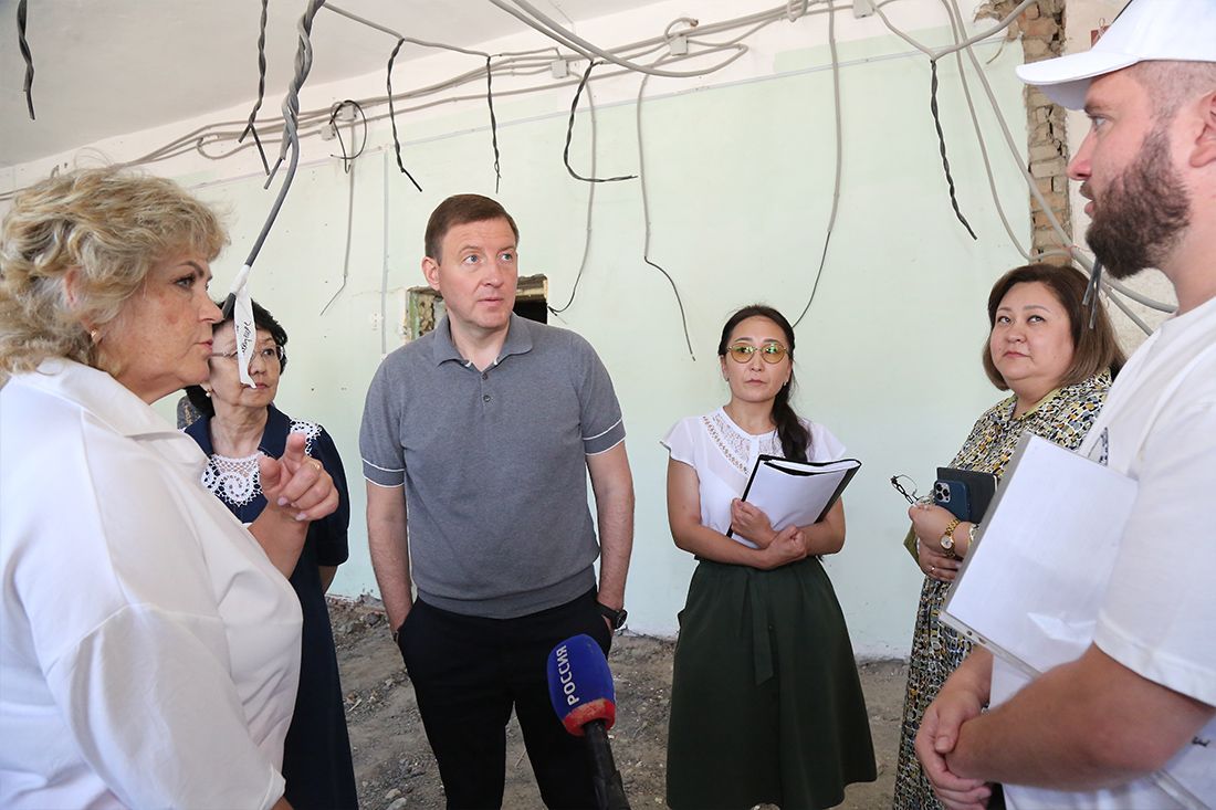 Андрей Турчак раскритиковал проблемный проект капремонта школы искусств в Шебалино 