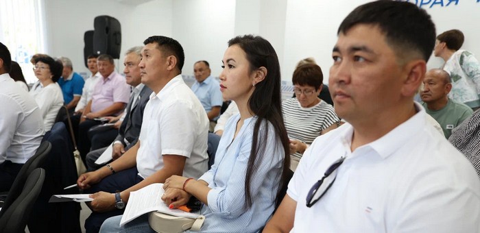 Высшая партийная школа «Единой России» провела очное обучение для депутатов Республики Алтай