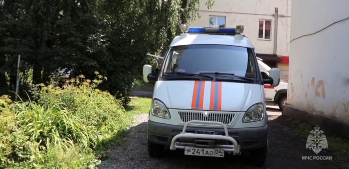 В Горно-Алтайске спасли пожилую женщину, которая упала в ванной и не смогла встать