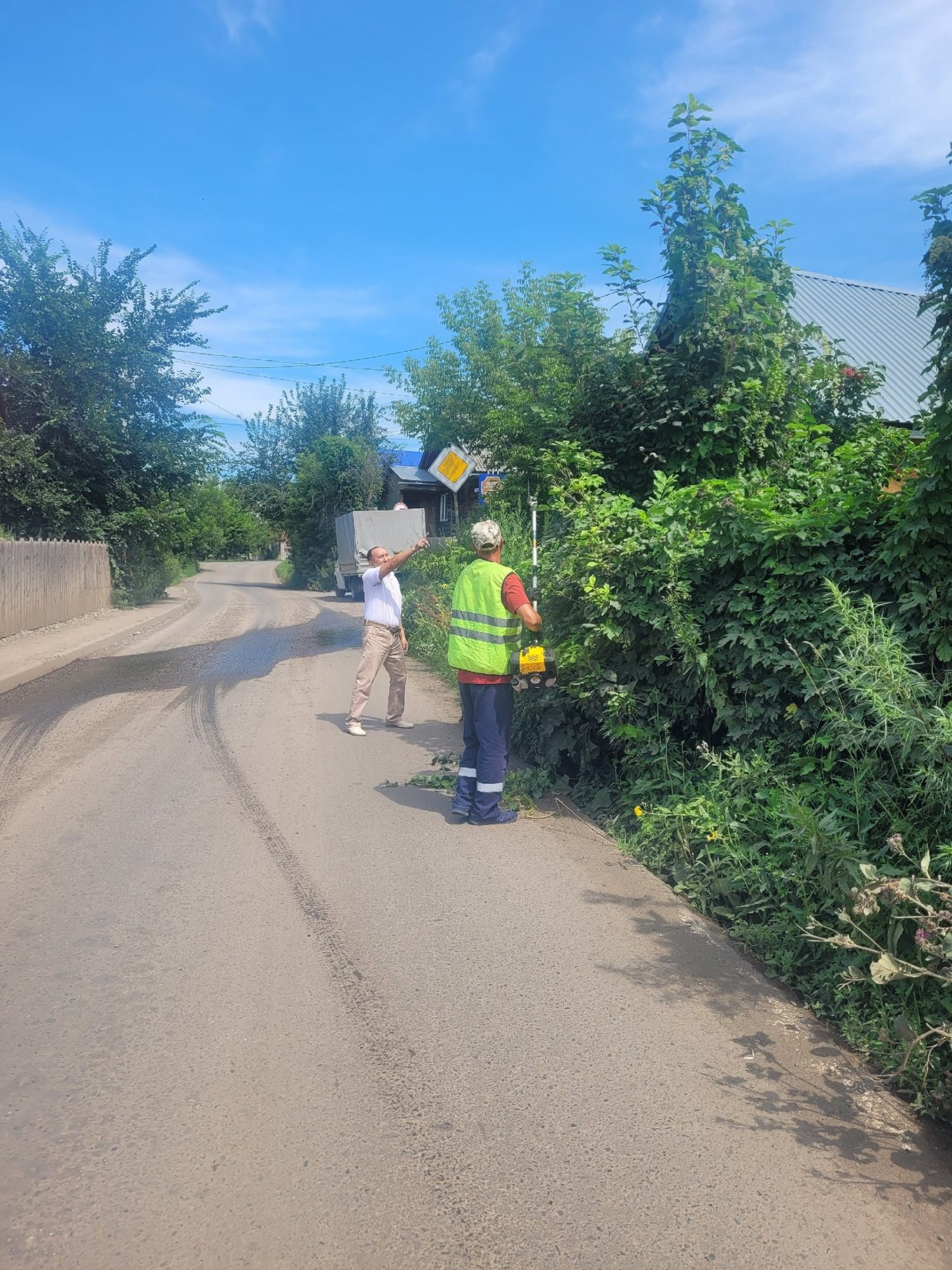 В Горно-Алтайске продолжается благоустройство территорий 