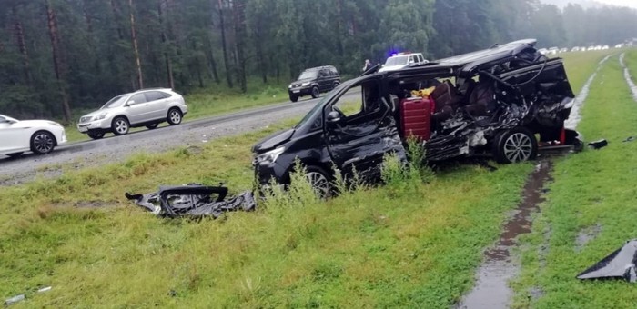 Один человек погиб и пятеро пострадали в ДТП с тремя автомобилями у Чепоша