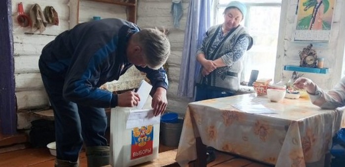 Жители отдаленных сел в Республике Алтай проголосуют досрочно