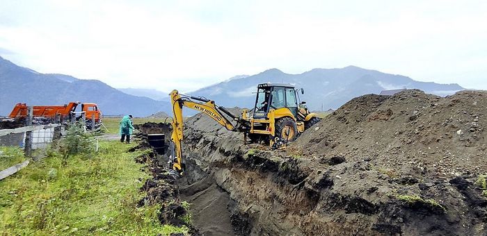 В Чемале к новому водопроводу подключат более 200 домов