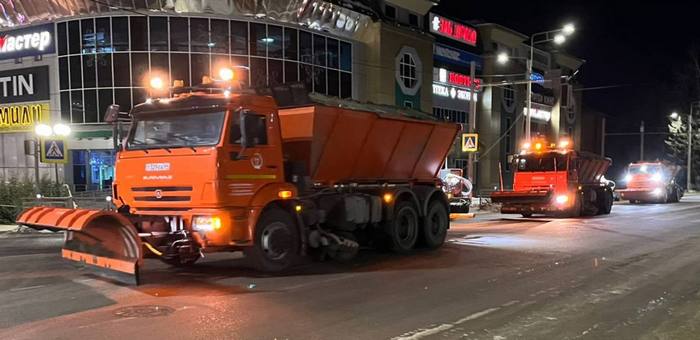 Для уборки Горно-Алтайска приобрели пять единиц спецтехники