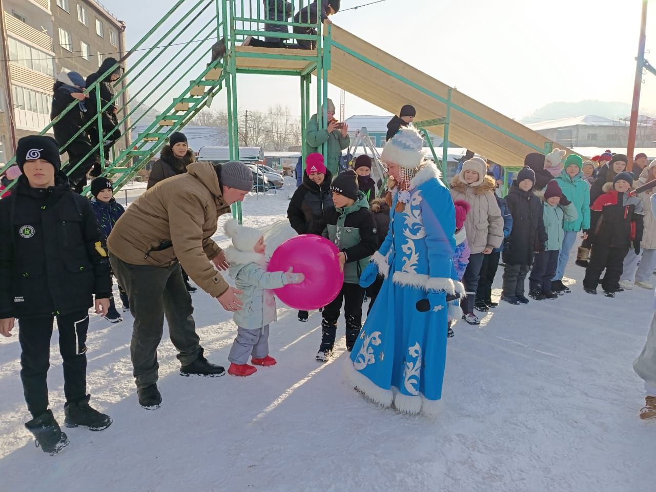 Новогодние представления прошли в Горно-Алтайске 