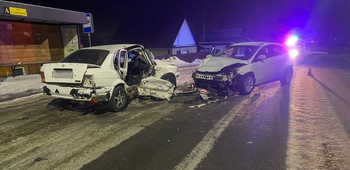 В столкновении двух иномарок в Горно-Алтайске погиб один из водителей